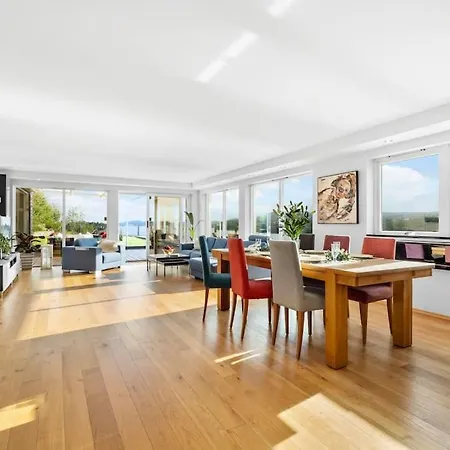 Penthouse Leilighet 200 Kvm Vakker Sjoutsikt. شقة برغن