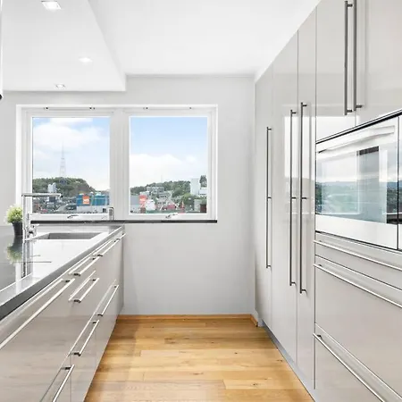 Penthouse Leilighet 200 Kvm Vakker Sjoutsikt. * برغن